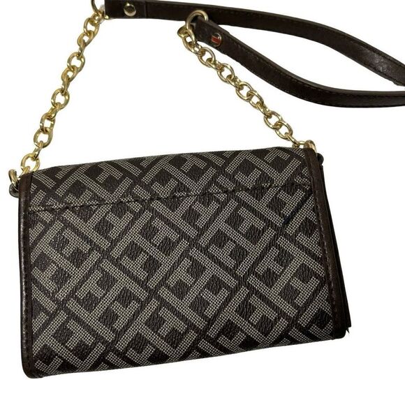 Tommy Hilfiger Small Crossbody - Picture 2 of 4